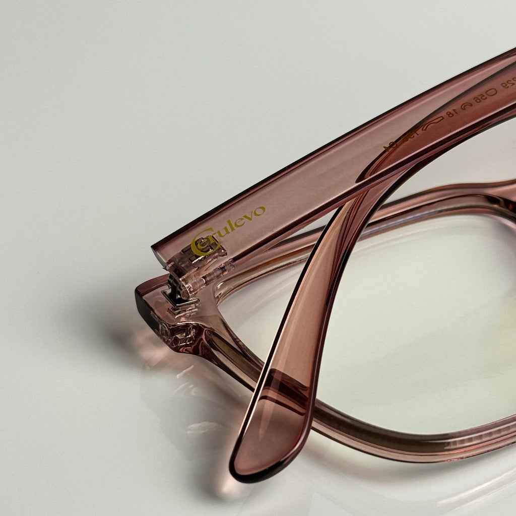 Blaulichtfilterbrille Cerulevo Modell Seruce rose mit transparenten Gläsern detail