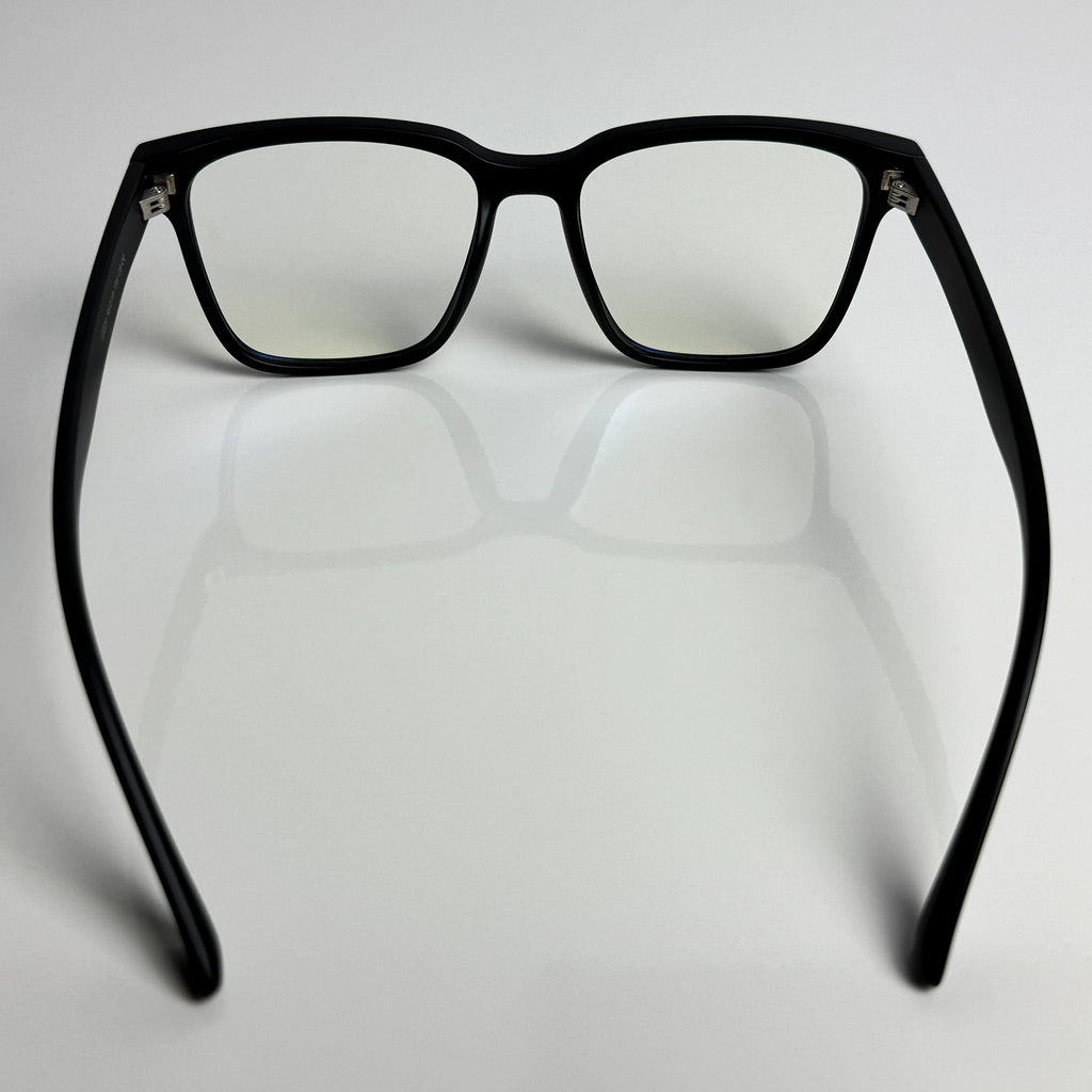 Blaulichtfilterbrille Cerulevo Modell Seruce schwarz mit transparenten Gläsern hinten